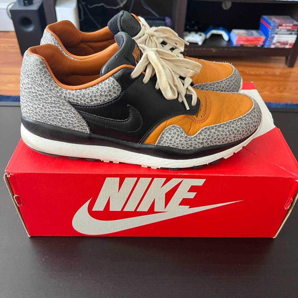 Nike Air Safari (2018 Release) Size 10 Men’s *Great Confition*